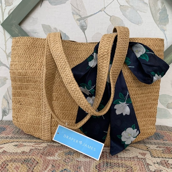 #60 Draper James Everyday Straw Bag Woven Tote Magnolia Floral Satin Tie Scarf - Picture 1 of 6